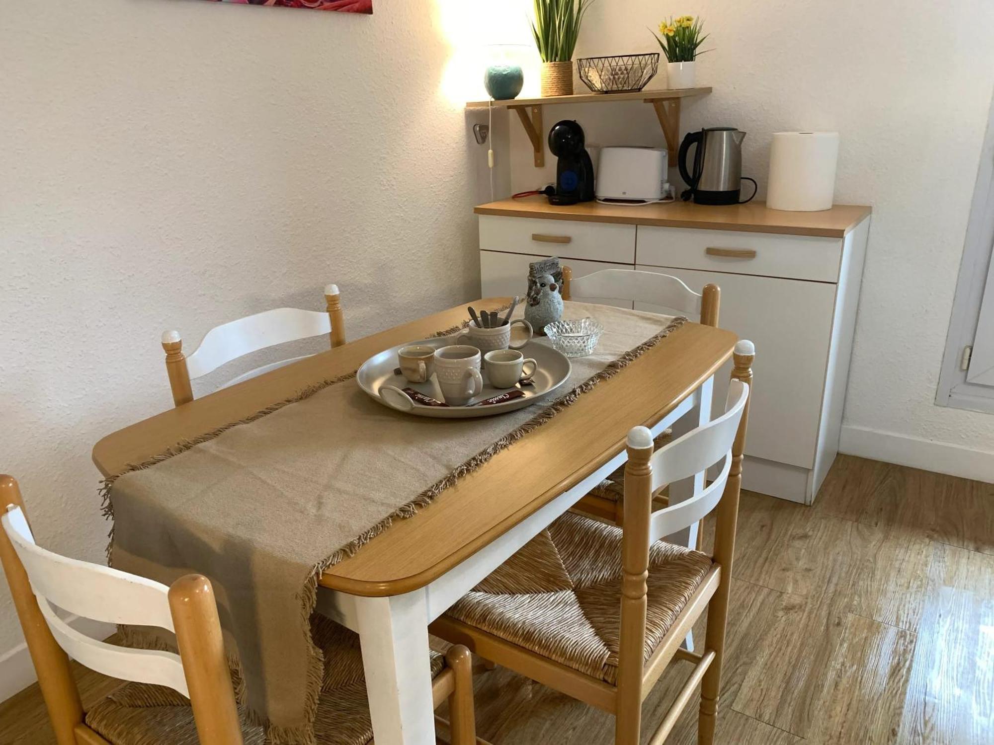 Appartement Charmant A Bagneres De Bigorre 56 M² Avec Balcon ภายนอก รูปภาพ